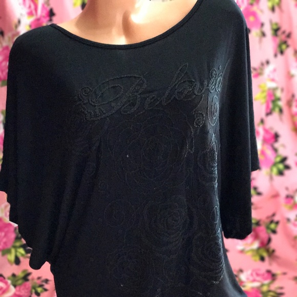 Tops - black beaded applique “Beloved” rose print tunic top L